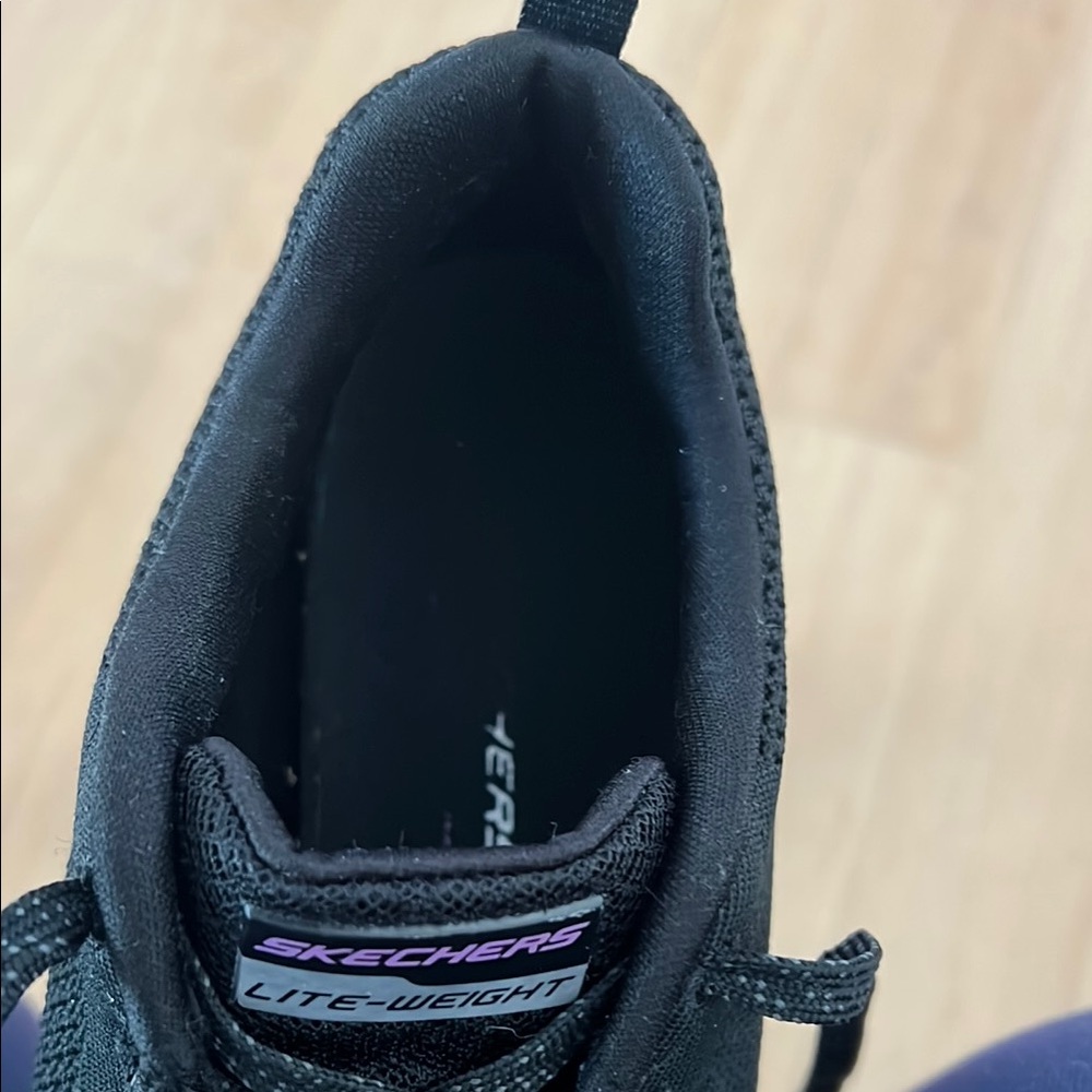 Skechers Black and White Sneakers Modern Knit Design - Picture 12 of 13